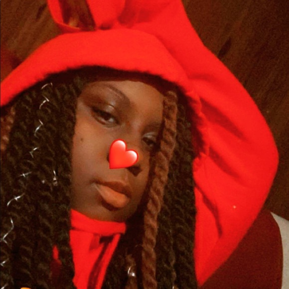 Meet your Posher, Nyae - Picture 1 of 1